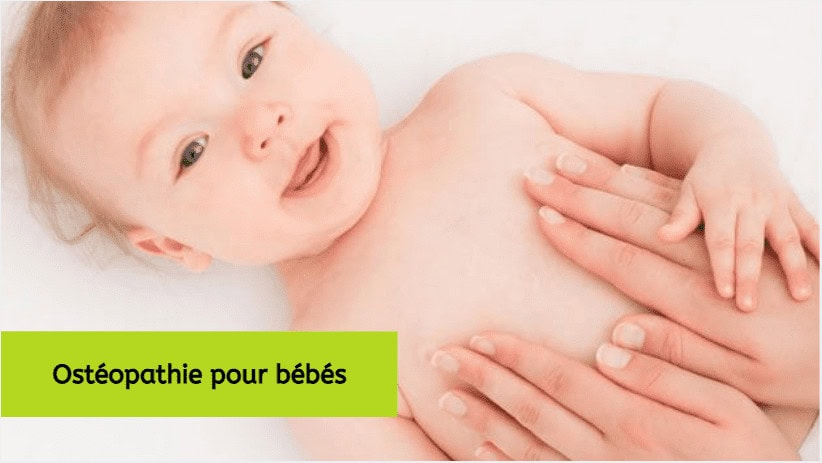bébé couché sur le dos recevant un traitement ostéopathique